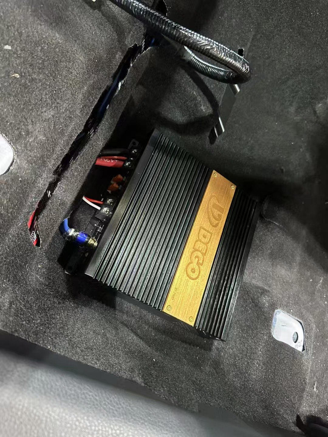 汽车音响比赛中的调音赛是怎么比的?调音竞技规则深度解析 DSP 调音 功放 低音炮 产品实拍 DSP 调音